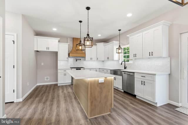 1178 S Spring Road photo 6