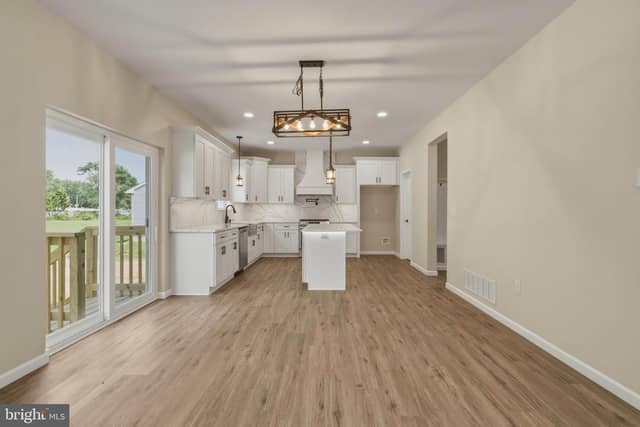 1162 S Spring Road photo 6