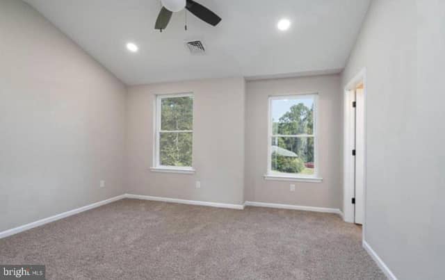 409 Crescent Boulevard photo 12