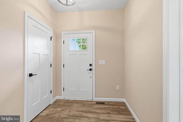 1161 Holmes Avenue photo 3