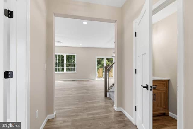 1161 Holmes Avenue photo 4