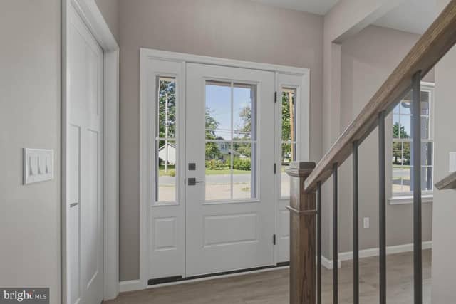 1179 Holmes Avenue photo 4