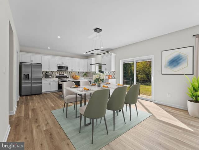 4499 Dante Avenue photo 4