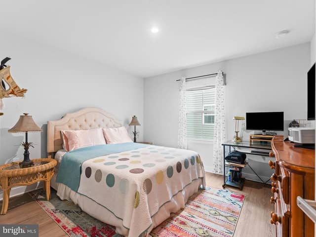 47 Ditman Street photo 9