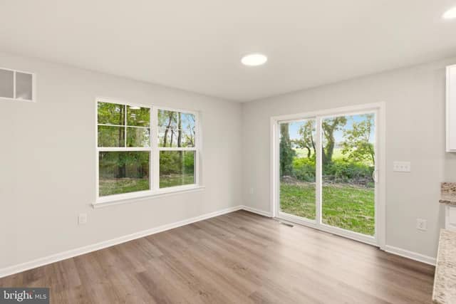 2252 Helen Avenue photo 11