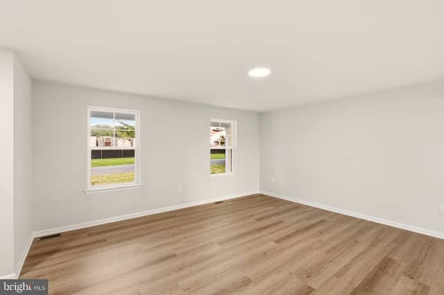 2252 Helen Avenue photo 9
