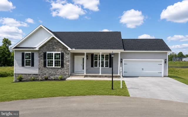 7 Chickadee Court # C4, Gettysburg PA new construction home