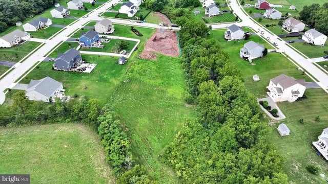 63 Jessica Drive photo 11