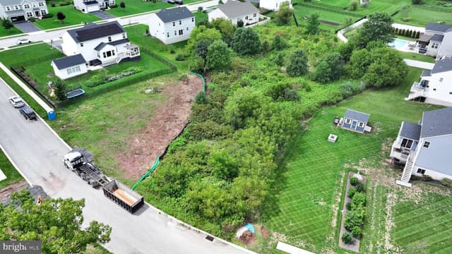 63 Jessica Drive photo 12