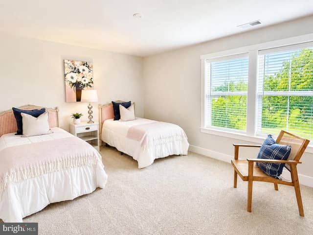 61 Gentle Slope Way photo 10