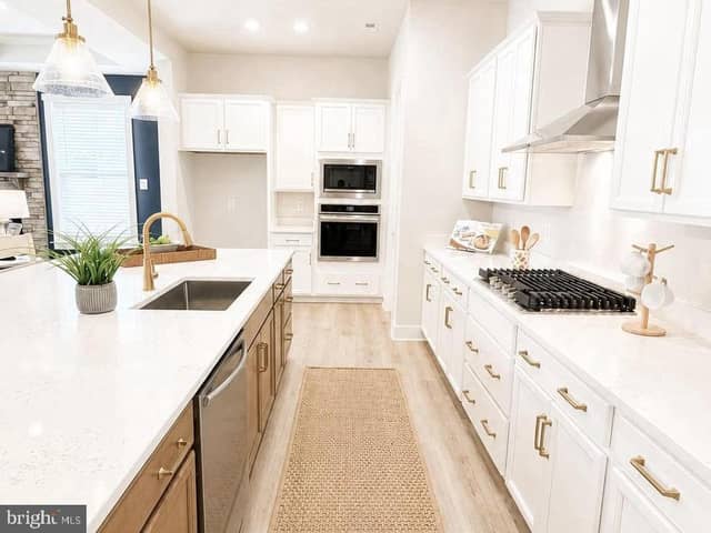 61 Gentle Slope Way photo 3