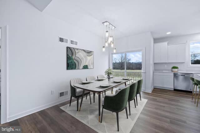 42 Lobell Road photo 5