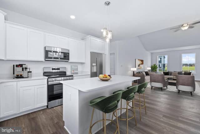 42 Lobell Road photo 6