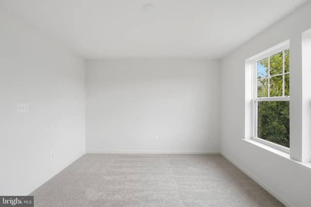 8 Juniper Court photo 4