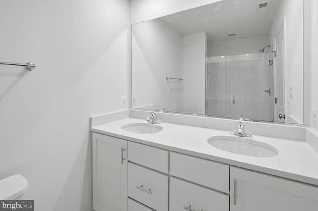 8 Juniper Court photo 5
