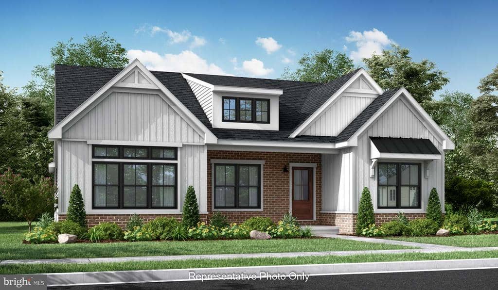 01 Estate Drive photo 1
