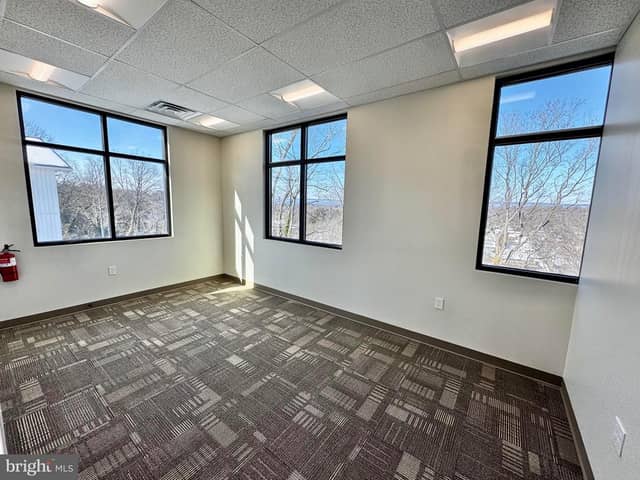 3820 Market St photo 4
