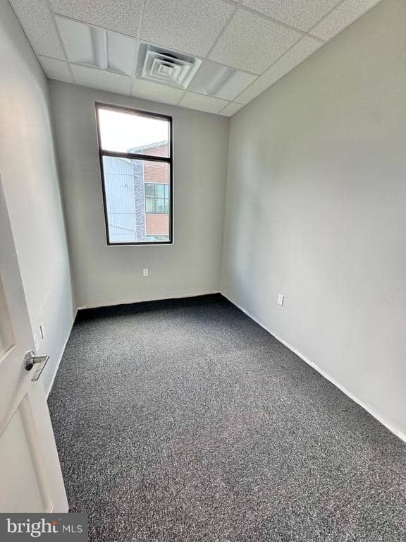3860 Market St photo 11