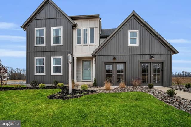 530 Coral Bells Drive, Mechanicsburg PA new construction home