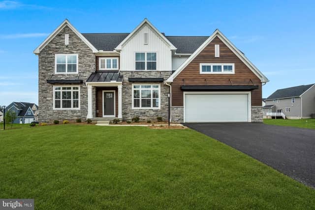 139 Berkshire Drive, Carlisle PA new construction home