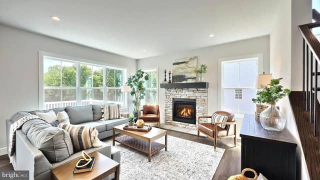 130 South Mountain Drive photo 5