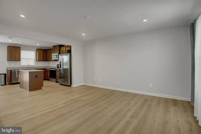 4 Margaret Way photo 9