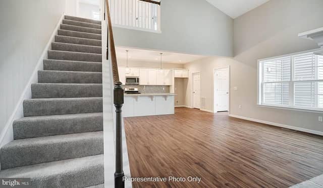 503 Charleston Drive photo 5