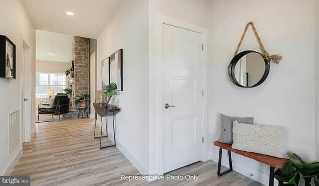 127 Craftsman Drive photo 3