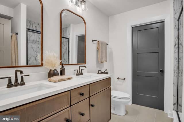 579 Sweet Honey Lane photo 9