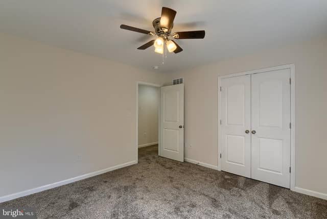 8 S Locust Lane photo 5