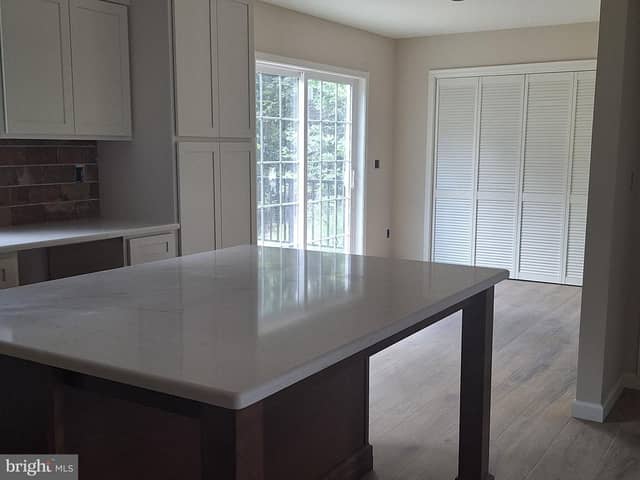 7 Oak Lane photo 6