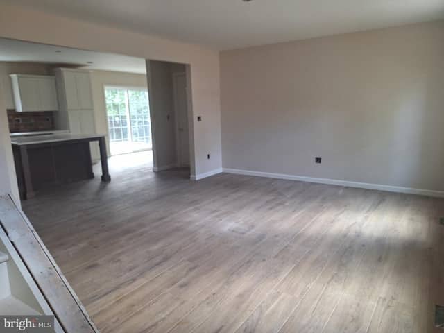7 Oak Lane photo 8