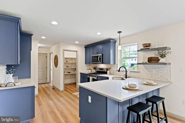 160 Hartford Drive photo 5