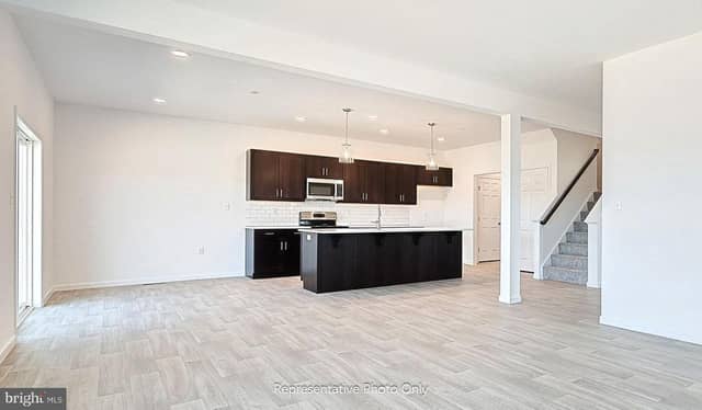 7833 Oak Brook Drive photo 12