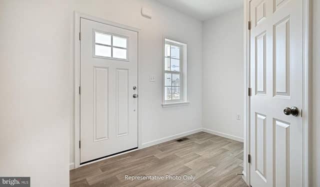 7833 Oak Brook Drive photo 4
