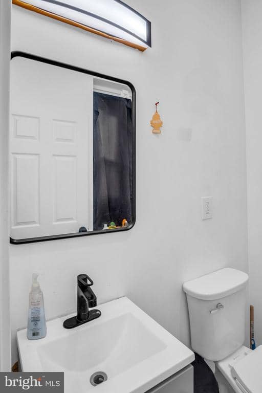 1422 Swatara Street photo 9