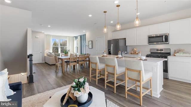 107 Barlett Lane photo 3