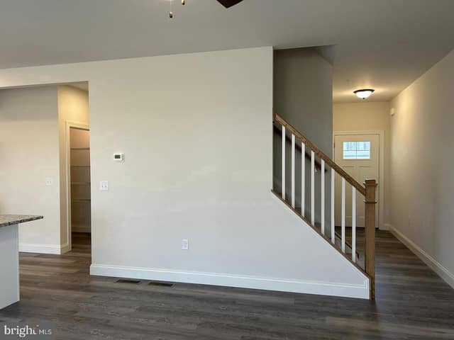 139 Magnolia Drive photo 5