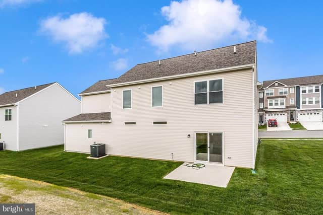 504 Abigail Avenue photo 3