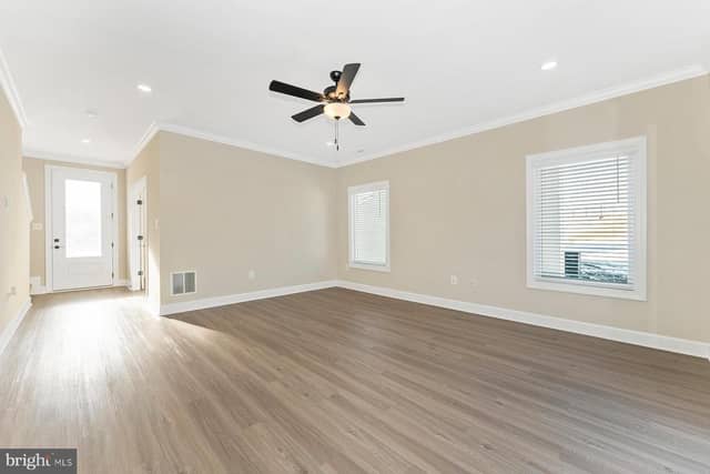 504 Abigail Avenue photo 9