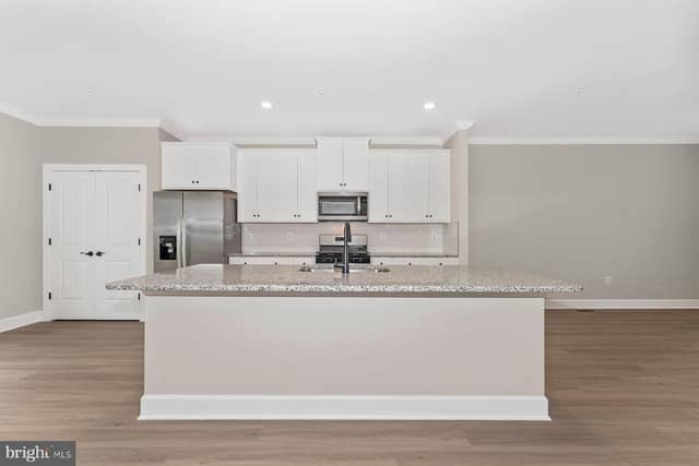 541 Bartholomew Drive photo 8