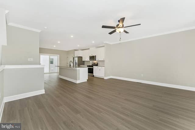 539 Bartholomew Drive photo 11