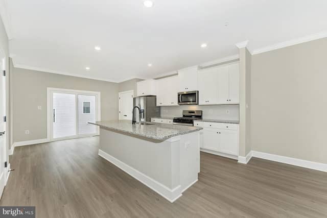 539 Bartholomew Drive photo 5