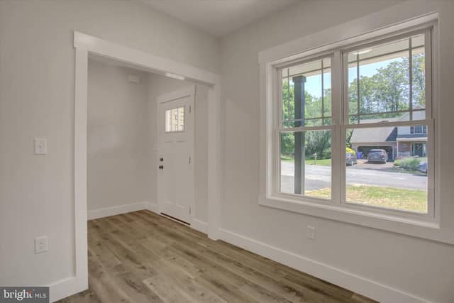 695 Karvois Court photo 6