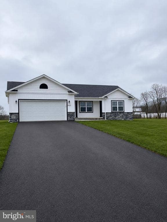 8623 Regal Drive, Mercersburg PA new construction home