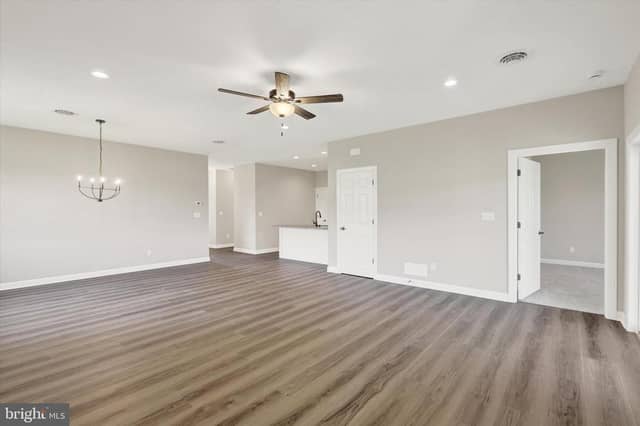 7688 Thrush Lane photo 9