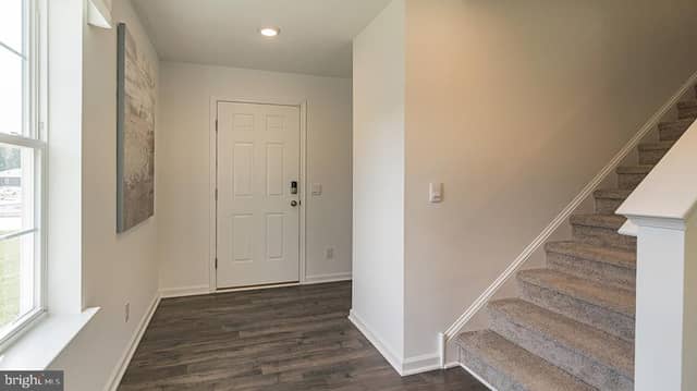 315 Edison Drive photo 2