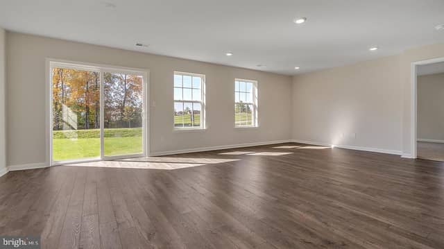 321 Edison Drive photo 2