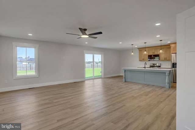 3617 Buchanan Trail W photo 8