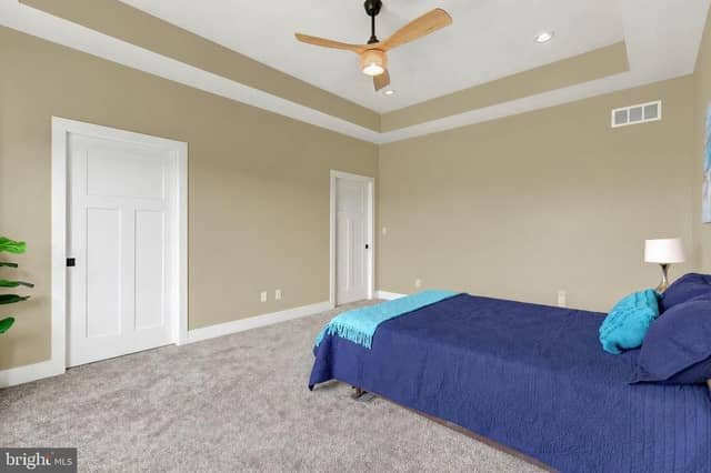 6358 Saucon Valley Drive photo 12